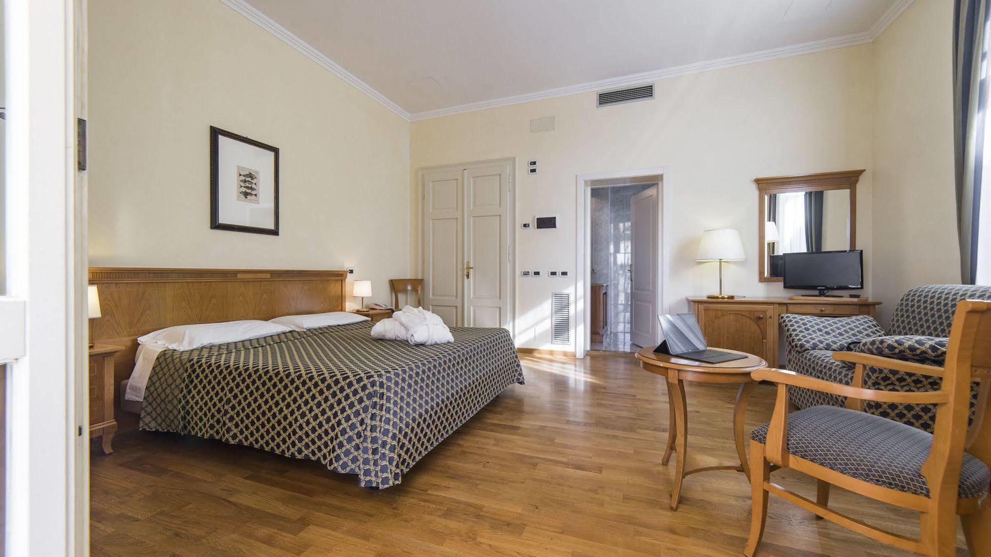 Hotel Ville Bianchi Grado Kültér fotó